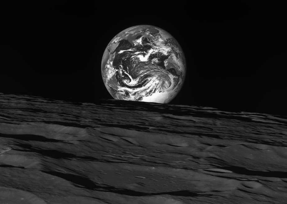 Foto tirada em 24 de dezembro pela sonda sul-coreana Danuri a 344 km acima da Lua