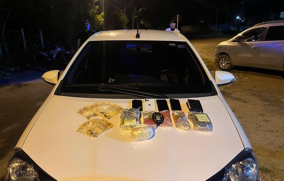 Policial penal é preso suspeito de tráfico tentando entrar com droga em presídio de Campos, no RJ — Foto: Divulgação