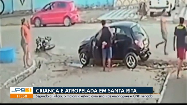 Criança de 3 anos é atropelada por veículo em alta velocidade, em Santa Rita