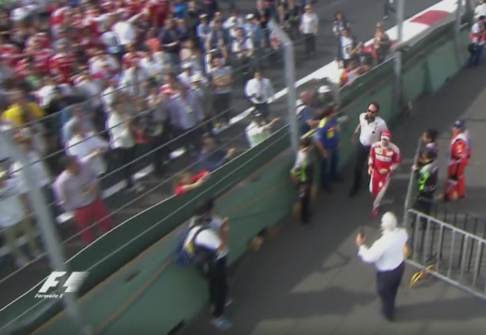 Vettel corre para subir ao pódio no México (Foto: Reprodução)