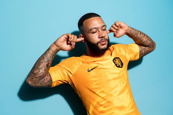 Memphis Depay: Carreira Paralela no Rap e Música Homenageia o Corinthians