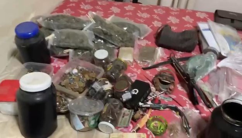 Parte do haxixe apreendido no sítio em Bragança Paulista pela Polícia Federal de Campinas estava embalada — Foto: Polícia Federal/Divulgação
