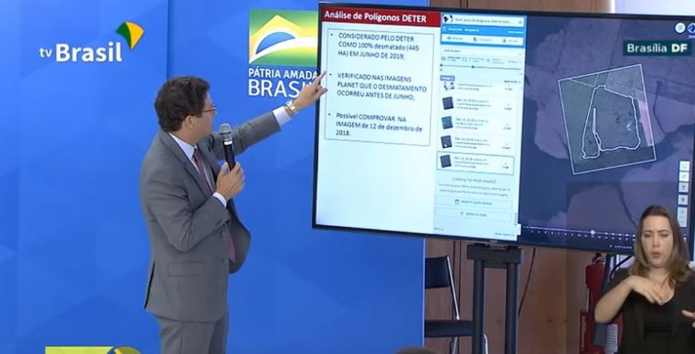 Ministro Ricardo Salles utilizou em 1Âº de agosto dados dos satÃ©lites Planet para criticar alertas do Inpe. â€” Foto: ReproduÃ§Ã£o/TV Brasil
