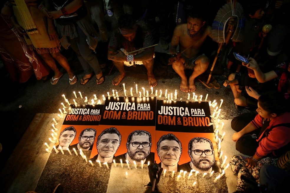 Uma vigília foi realizada em São Paulo no dia 23 de junho para homenagear Bruno Pereira e Dom Phillips — Foto: Carla Carniel/Reuters
