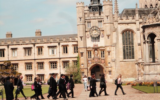 Universidade de Cambridge realizará todas as aulas online em 2021 - Época Negócios | Mundo