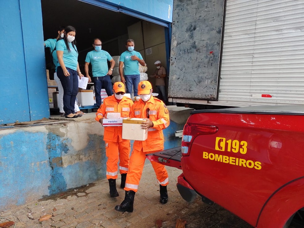  Secretaria Estadual de Saúde Pública (Sesap) informou que na manhã desta segunda (7) distribui aos municípios mais uma remessa de vacinas — Foto: Lucas Cortez/Inter TV Cabugi