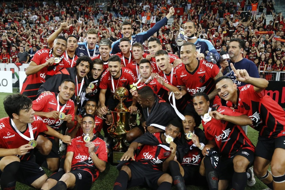 Time Base Reforcos Tecnico E Historico Como O Athletico Chega Para O Paranaense De 2020 Athletico Pr Ge
