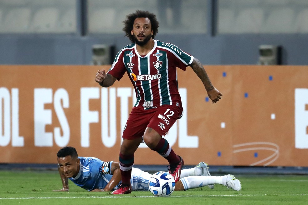 Lateral Marcelo em sua estreia pelo Flu contra o Sporting Cristal  Foto: Daniel Apuy / Getty Images