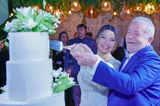 Por que as redes bolsonaristas se calaram sobre o casamento de Lula