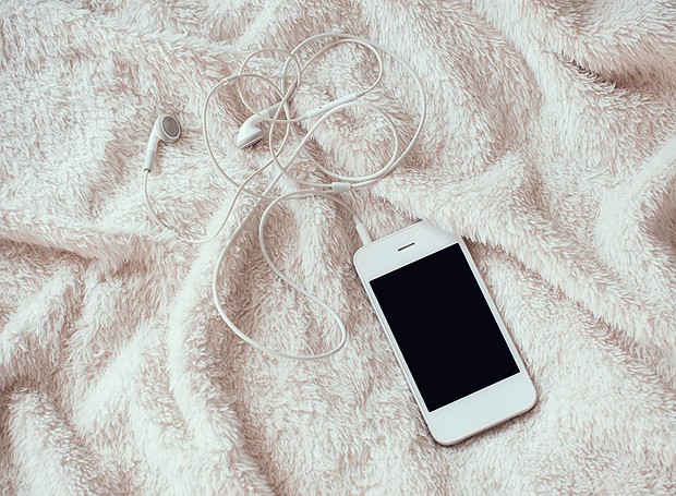 Eletrônicos podem atrapalhar na hora do sono! (Foto: Thinkstock)