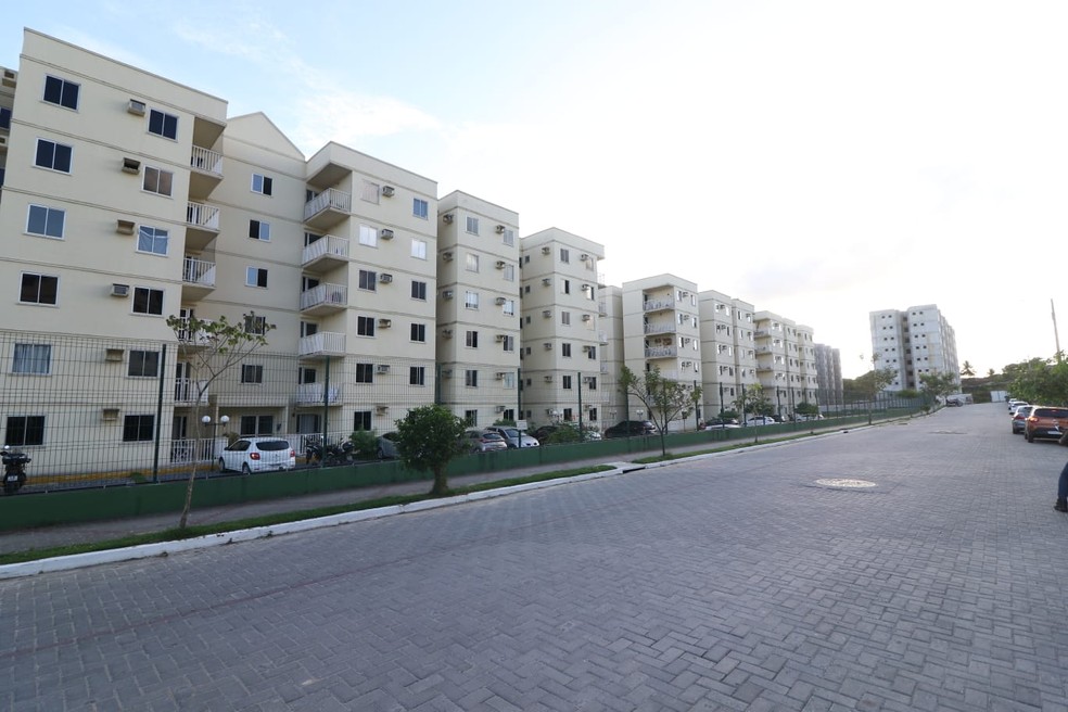 Reserva das Flores, com quatro condomínios, é o único conjunto habitacional construído próximo à Arena de Pernambuco — Foto: Aldo Costa/Pernambuco Press