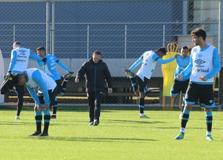 Grêmio sofre com um time de lesões musculares, mas respalda preparação