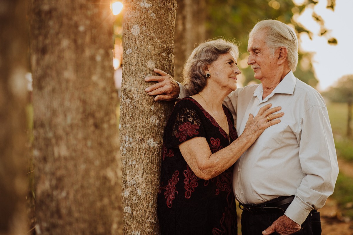 Com direito a book fotográfico idosos comemoram anos de casamento em RO Ji Paraná e Região