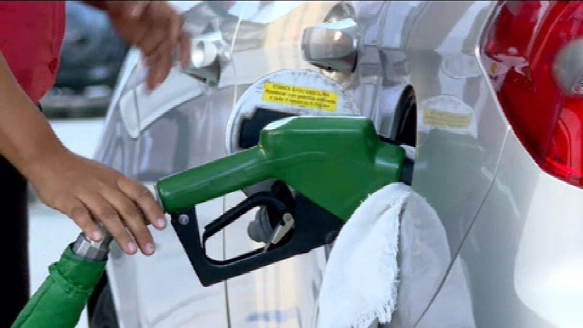 Bovespa abre em alta nesta segunda