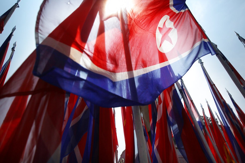 Bandeira da Coreia do Norte — Foto: AP Photo/Wong Maye-E