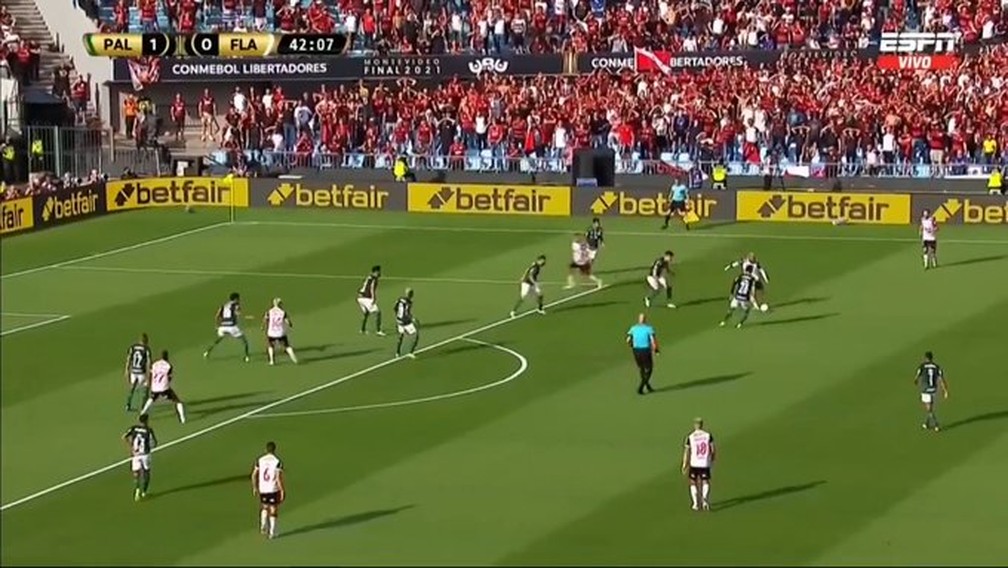 Primeira grande chance do Flamengo no jogo — Foto: Reprodução/ESPN