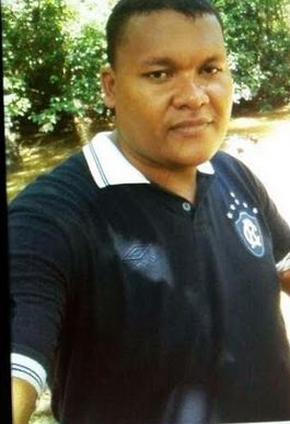  Edson Rodrigues da Silva, conhecido como Urso, de 35 anos, foi executado com mais de dez tiros em Cruzeiro do Sul (Foto: Arquivo da famíia)