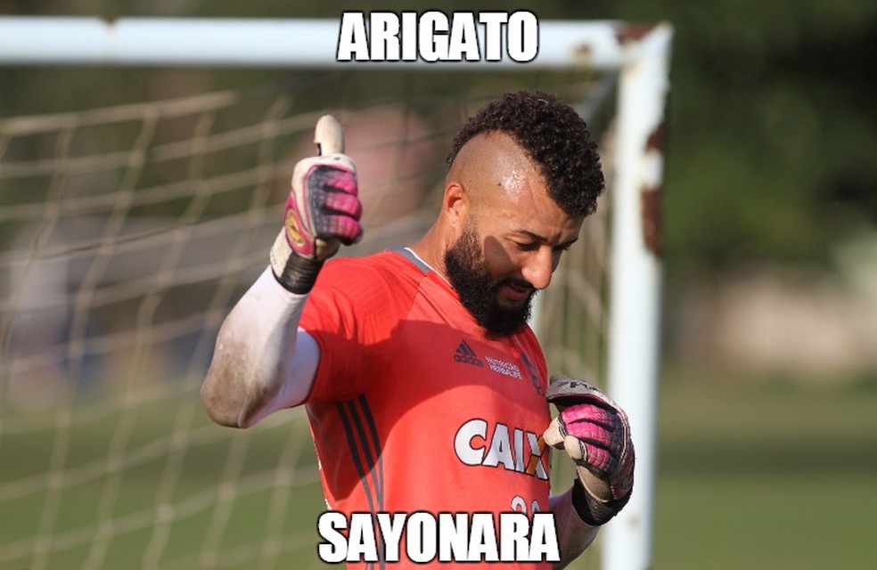 Muralha está de malas prontas para o Japão (Foto: GloboEsporte.com)