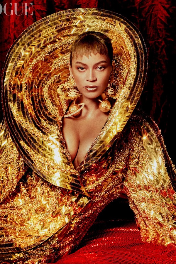 Beyoncé é a capa de julho da British Vogue (Foto: Rafael Pavarotti)