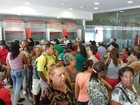 Agências em Maceió têm longas filas no 1º dia da greve dos bancários