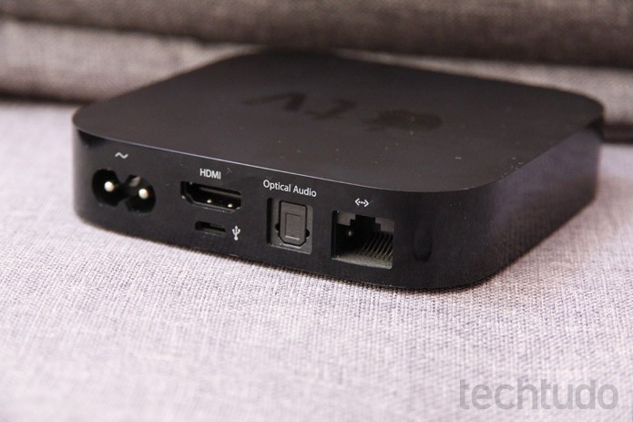 Apple TV é compatível com qualquer televisor com HDMI (Foto: Luciana Maline/TechTudo)