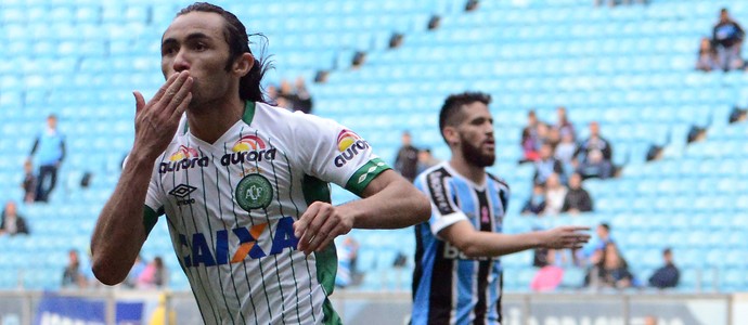 Grêmio levou virada da Chapecoense por excesso de soberba, diz jornalista