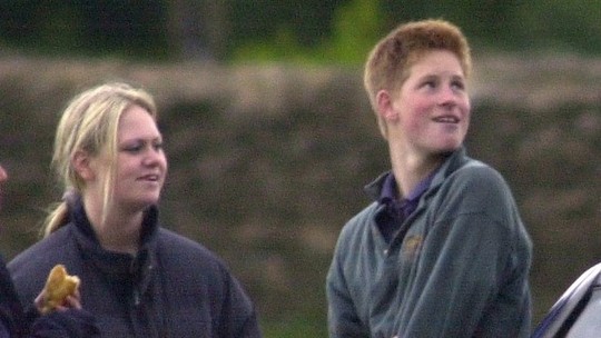 "Foi só uma rapidinha entre amigos", diz mulher que tirou a virgindade do príncipe Harry