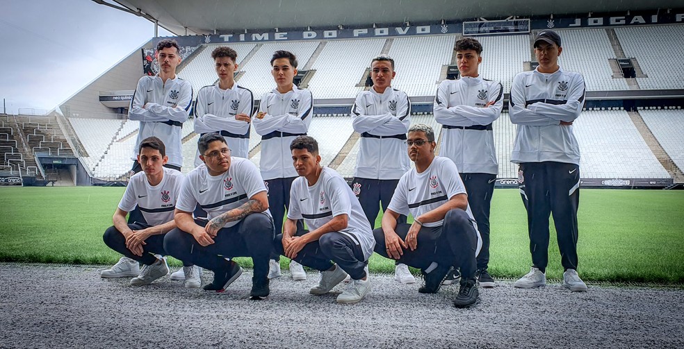 Corinthians anuncia times mobile de Free Fire e emulador para 2022