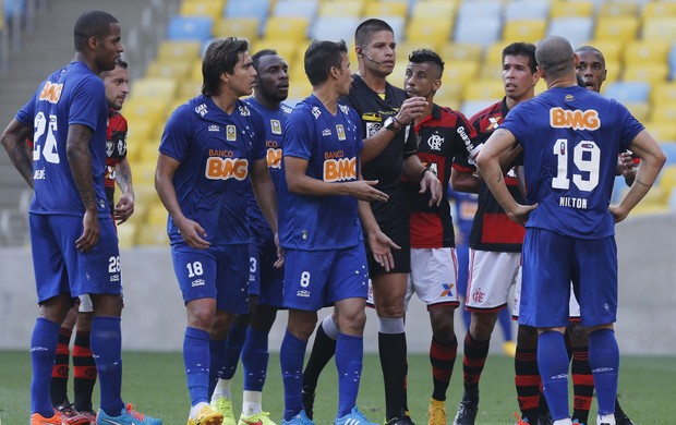 Torres: Cruzeiro sentiu os desfalques de Everton e Goulart no Maracanã