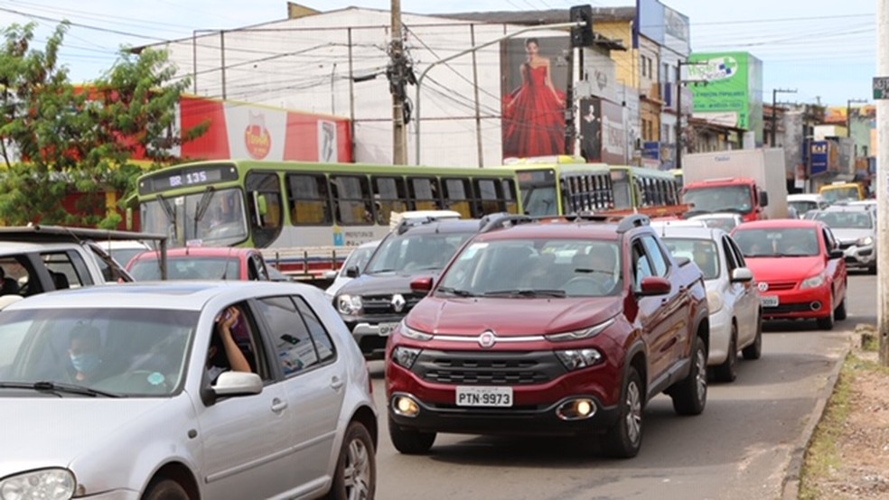 SÃO LUÍS (MA) - Congestionamento de veículos é registrado na Grande Ilha de São Luís. — Foto: Adriano Soares/Grupo Mirante