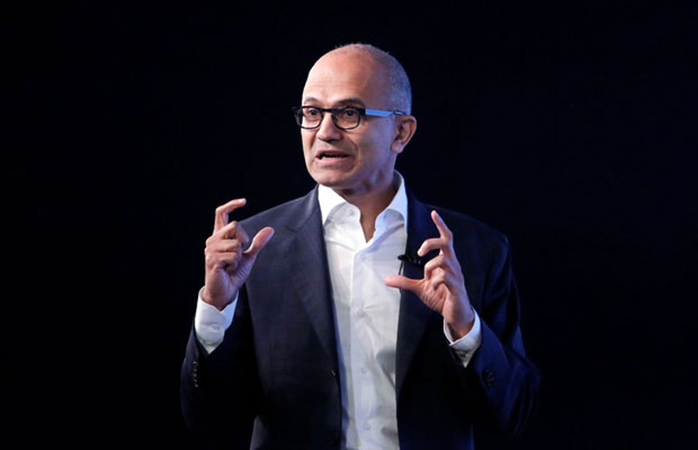 Presidente-executivo da Microsoft, Satya Nadella, durante palestra para estudantes na Índia. — Foto: Anindito Mukherjee/Reuters