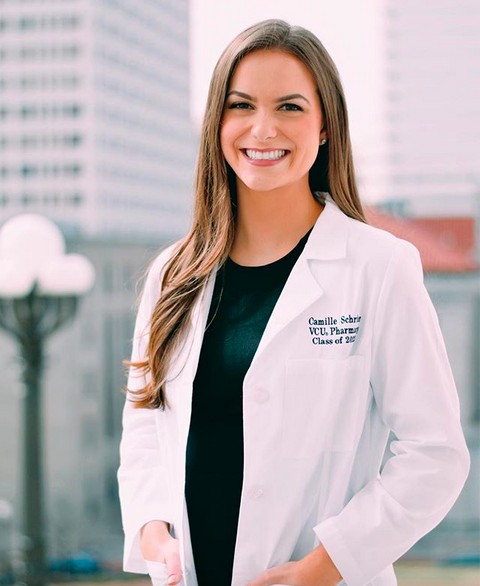 A cientista e pesquisadora Camille Schrier, coroada Miss América 2020 (Foto: Instagram)