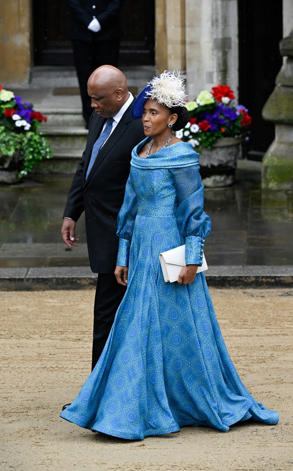 Letsie III, rei do Lesoto, e a rainha, Masenate Mohato Seeiso, durante a cerimônia de coroação do rei Charles III, na Abadia de Westminster, em Londres. — Foto: Toby Melville/Pool/Reuters