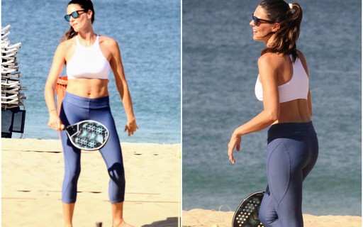 Daniella Sarahyba treina tênis de praia com amigas no Rio