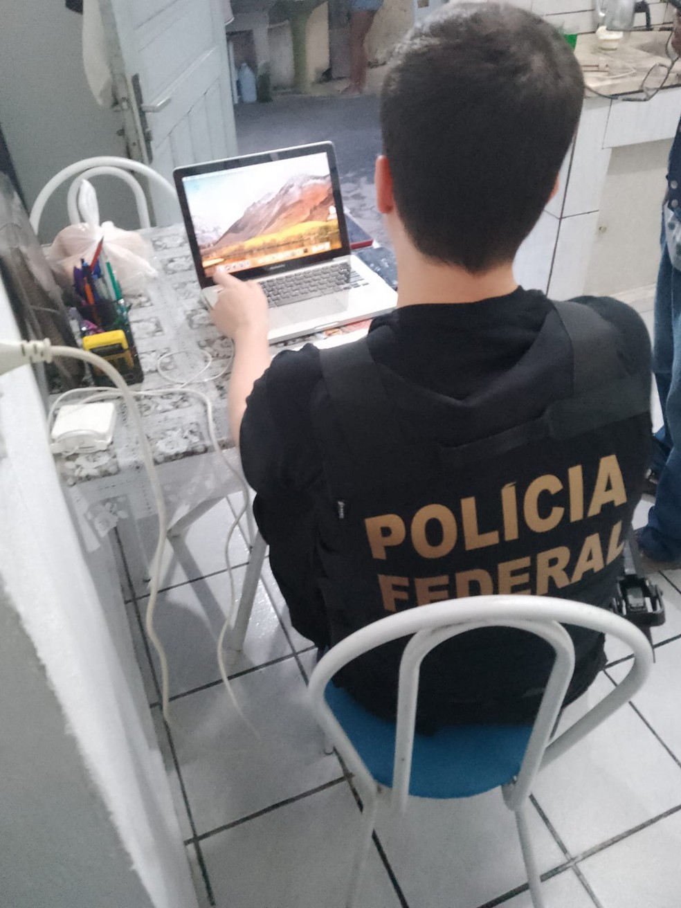 Polícia Federal prende homem em Rio Claro durante operação de combate à pornografia infantil — Foto: Polícia Federal/Divulgação