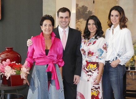 Cleuza Ferreira, Sandro Barros, Juana Ferreira e Renata Queiroz   