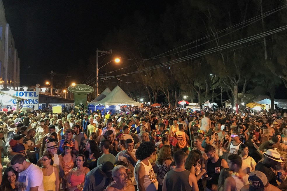 Carnaval 2018 na praia do Farol de São Thomé, em Campos dos Goytacazes, reuniu milhares de pessoas (Foto: Divulgação/Ascom Campos)