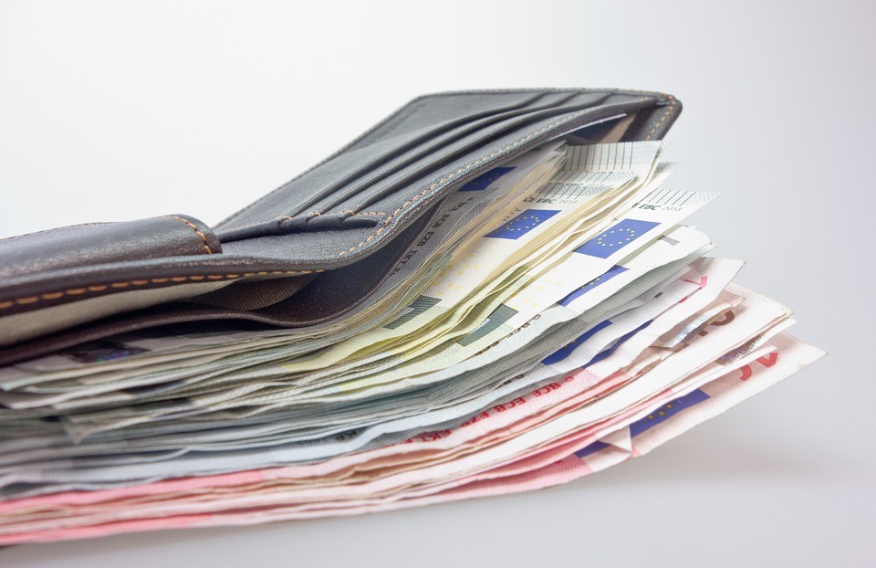 Pessoas retornam carteiras por medo de serem vistas como ladras, não por altruísmo, relatam especialistas (Foto: Pixabay)