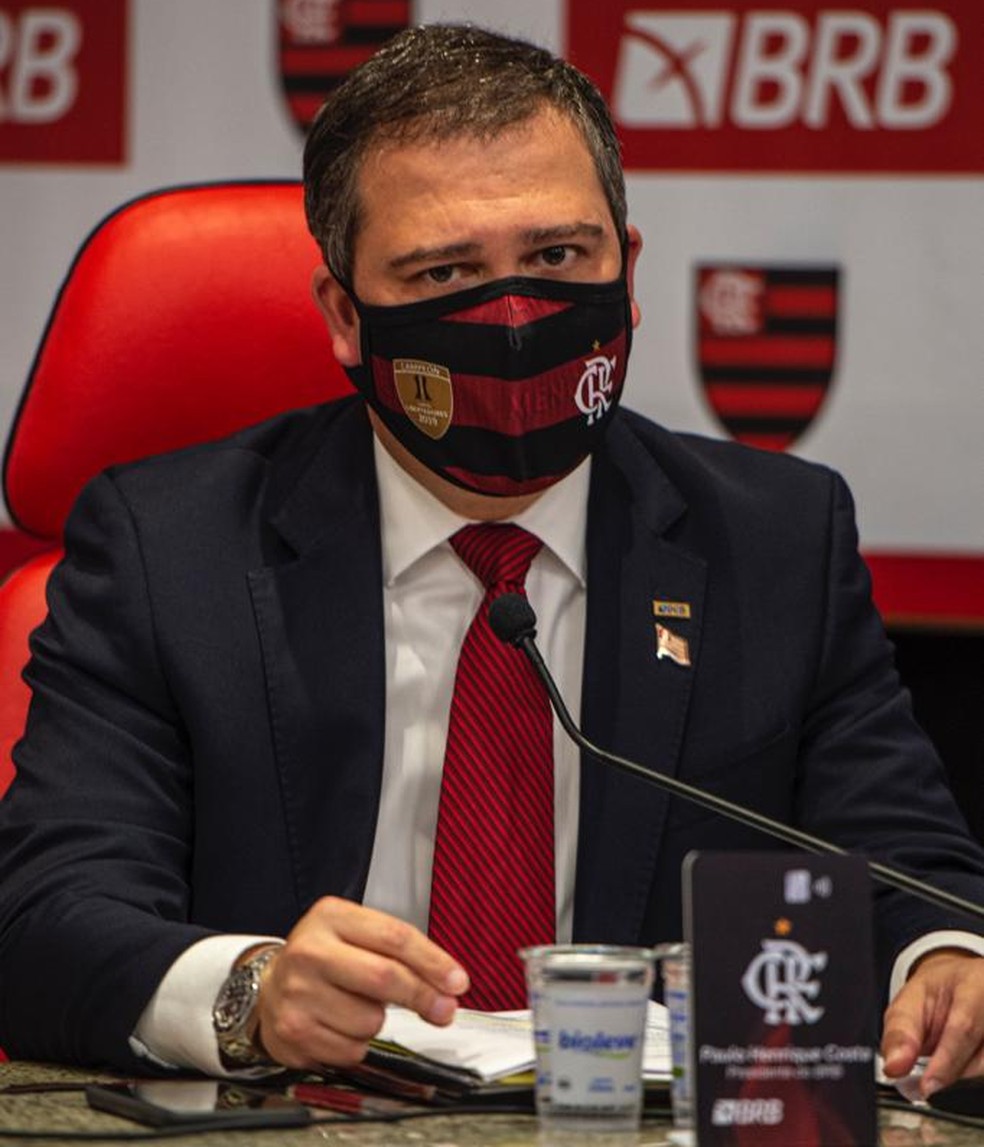 Paulo Henrique Costa, presidente do BRB, em apresentação oficial do Flamengo — Foto: Marcelo Cortes/Flamengo