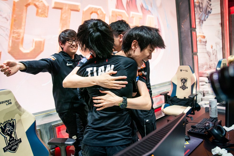Final Do Mundial De Lol 2019 Funplus Phoenix E A Campea Mundial Mundial De Lol Techtudo