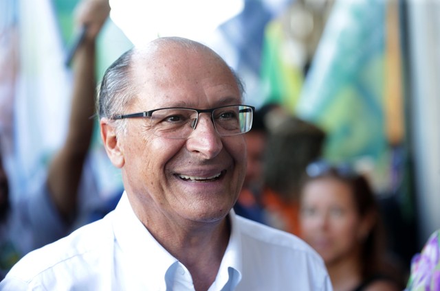 Juiz eleitoral manda promotor que denunciou Alckmin tirar provas do caso
