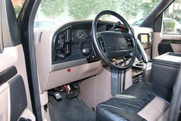 Interior do Ford Econoline E150 (Foto: ReproduÃ§Ã£o)