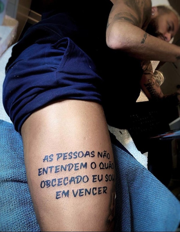 Neymar exibe nova tatuagem (Foto: Reprodução/Instagram)