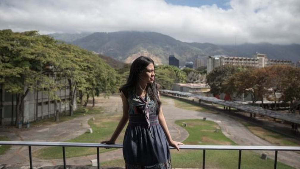 Chavista diz que oposição e governo estão desconectados da realidade do país — Foto: FABIOLA FERRERO