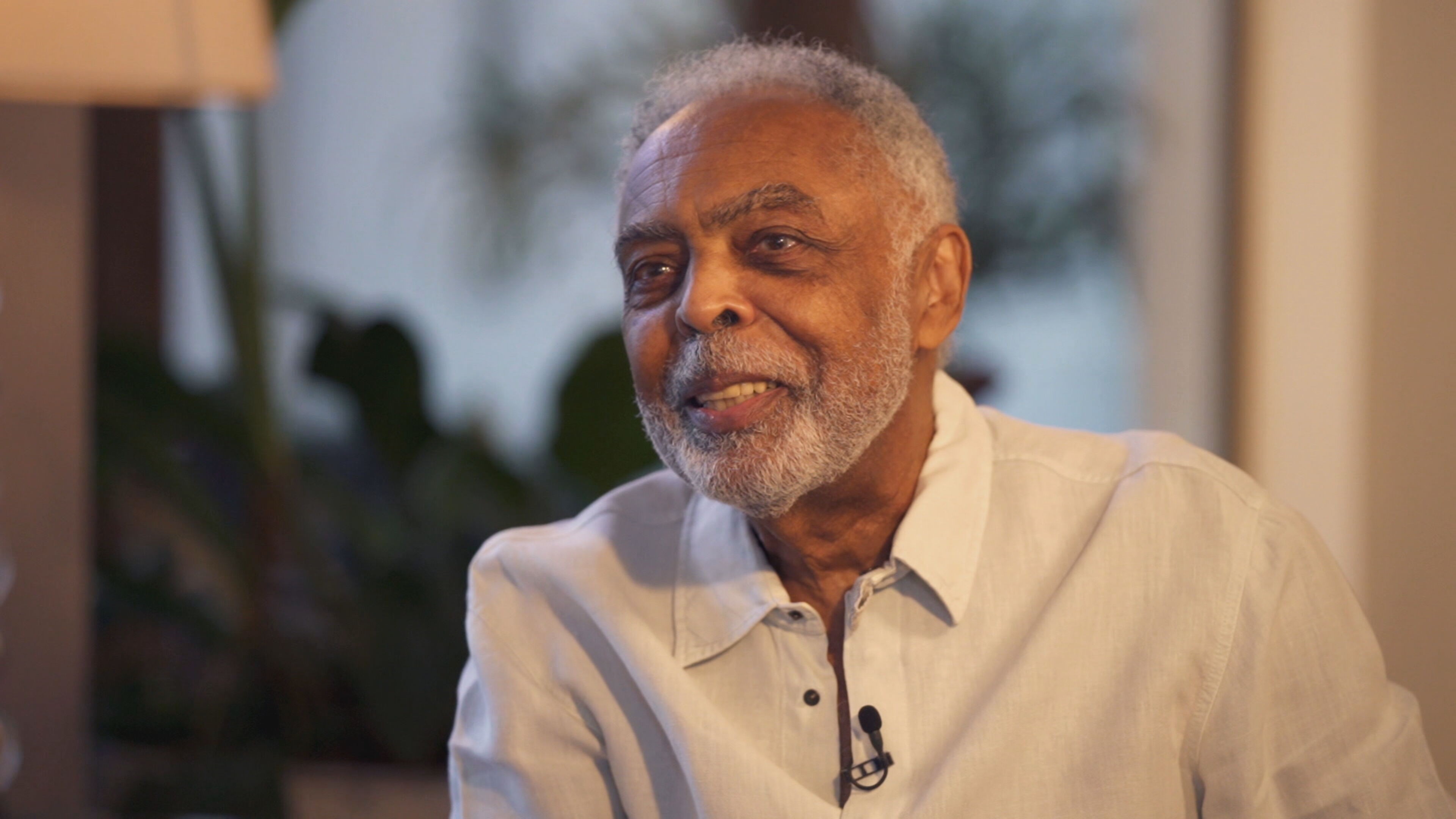 Gilberto Gil tem obra radiografada através da exposição das letras do compositor em livro definitivo