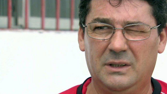 Lelo treinador Briosa Portuguesa Santista (Foto: Reprodução / TV Tribuna)