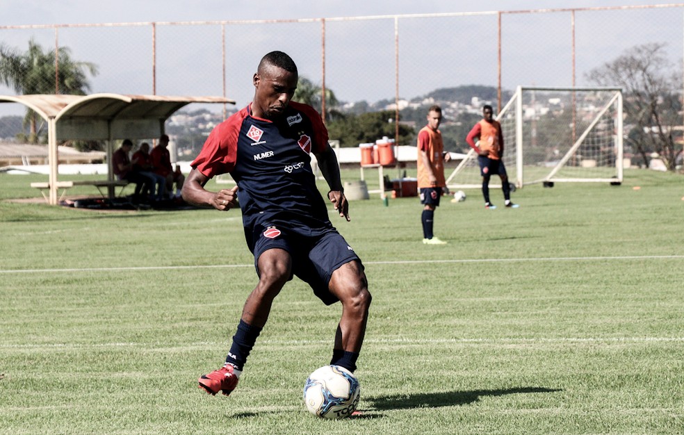 Jeferson estava no Vila Nova  — Foto: Comunicação / Vila Nova
