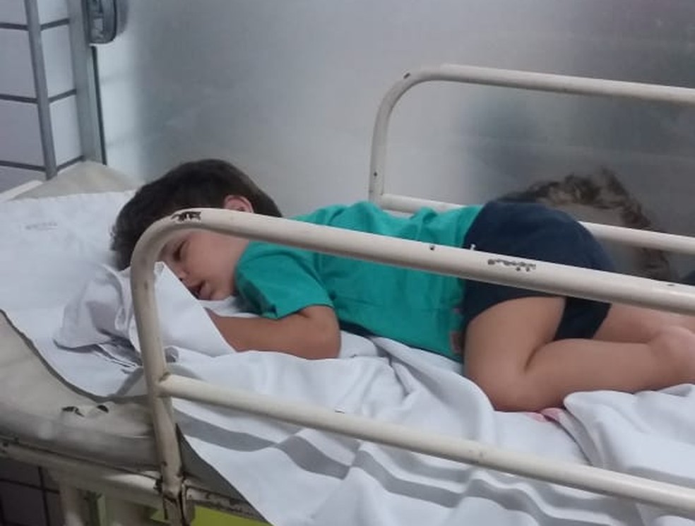 Théo Dias no hospital antes da internação  — Foto:  Arquivo Pessoal / Suzany Ferreira 