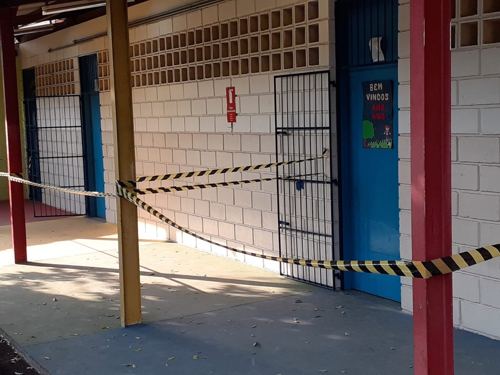 Quatro salas foram interditadas pela Defesa Civil na escola estadual em Bauru  — Foto: Defesa Civil/ Divulgação