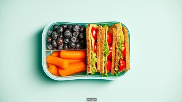 Suco não é um substituto para frutas, legumes ou verduras (Foto: Getty Images via BBC)